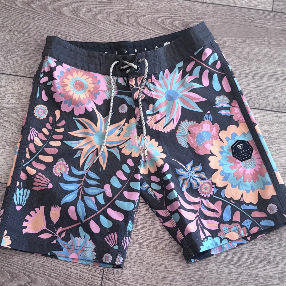 Vissla Board Shorts Mens 28 Floral Pattern Upcycled Swim Trunks Summer‎ Beach